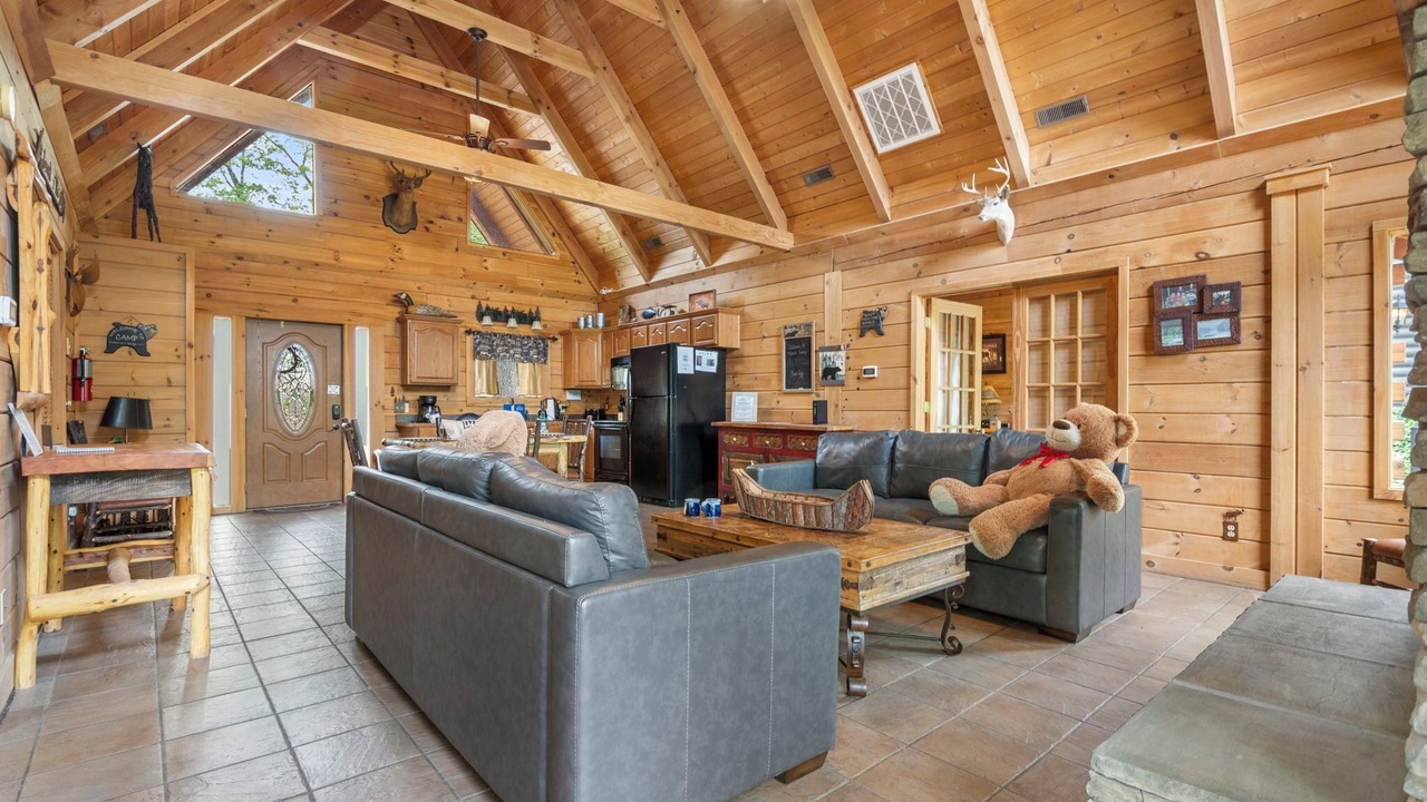 Photo of Livingroom in Branson Cedars