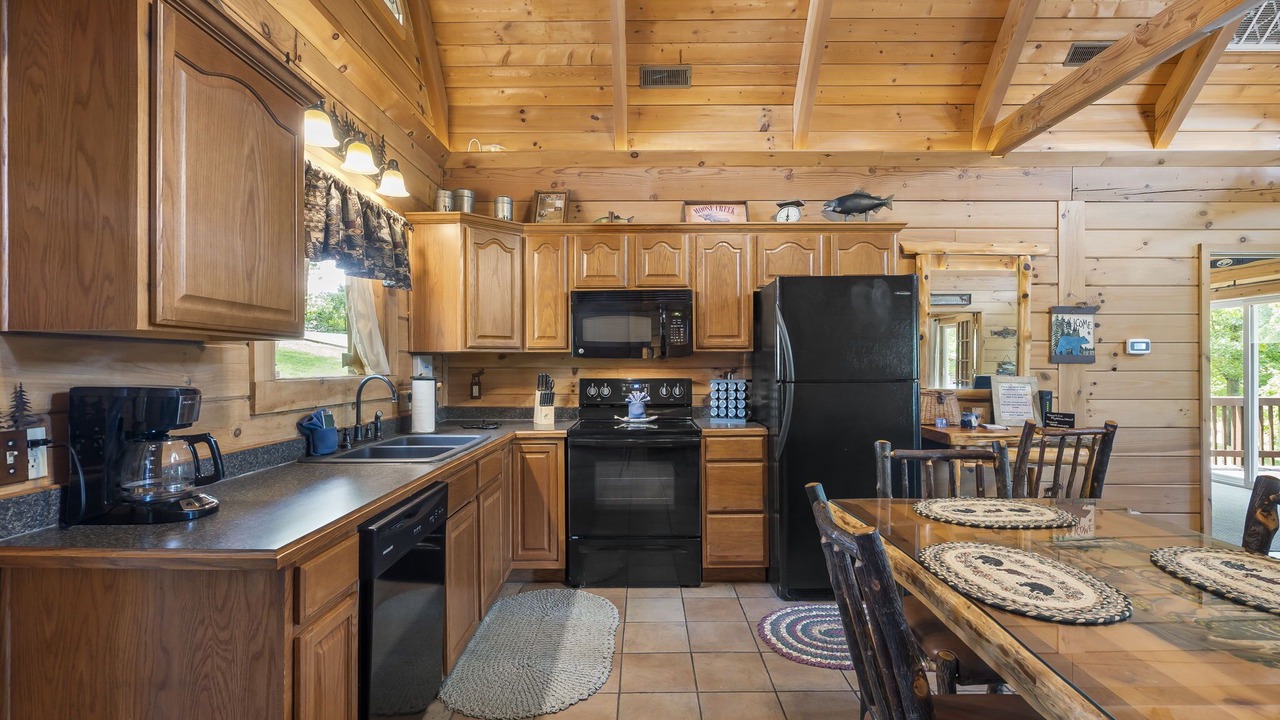 Photo of Kitchen in Branson Cedars