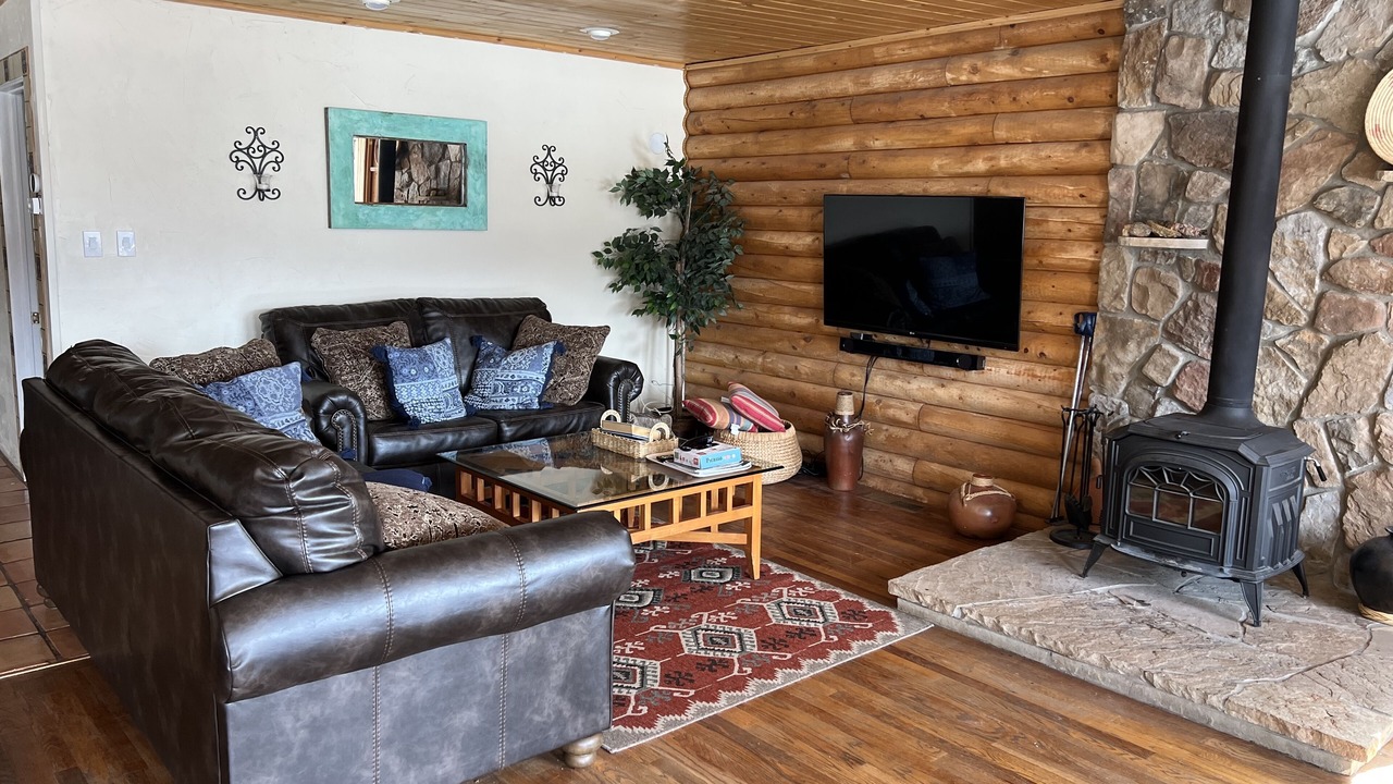 Photo of Livingroom in Twin Lakes