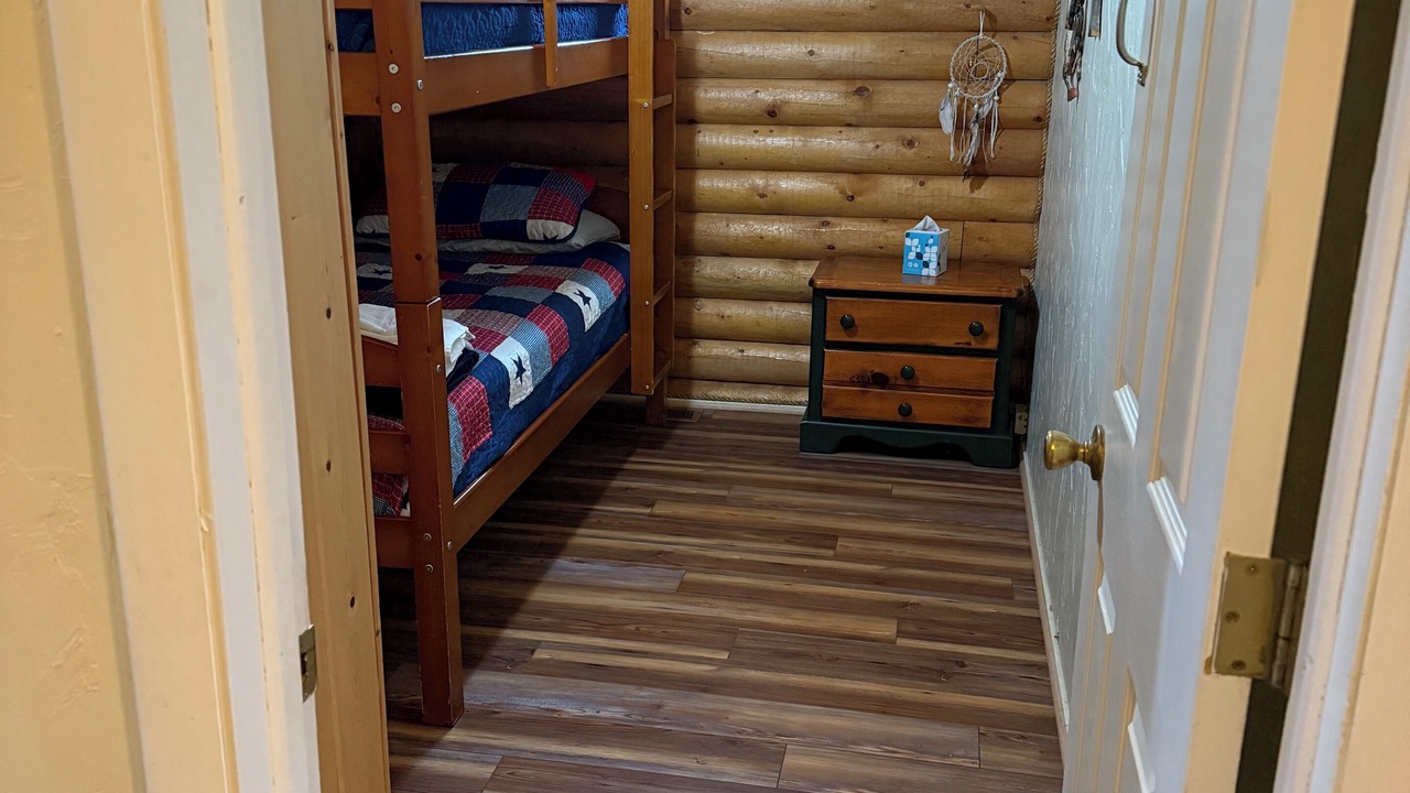 Photo of Bedroom in Twin Lakes