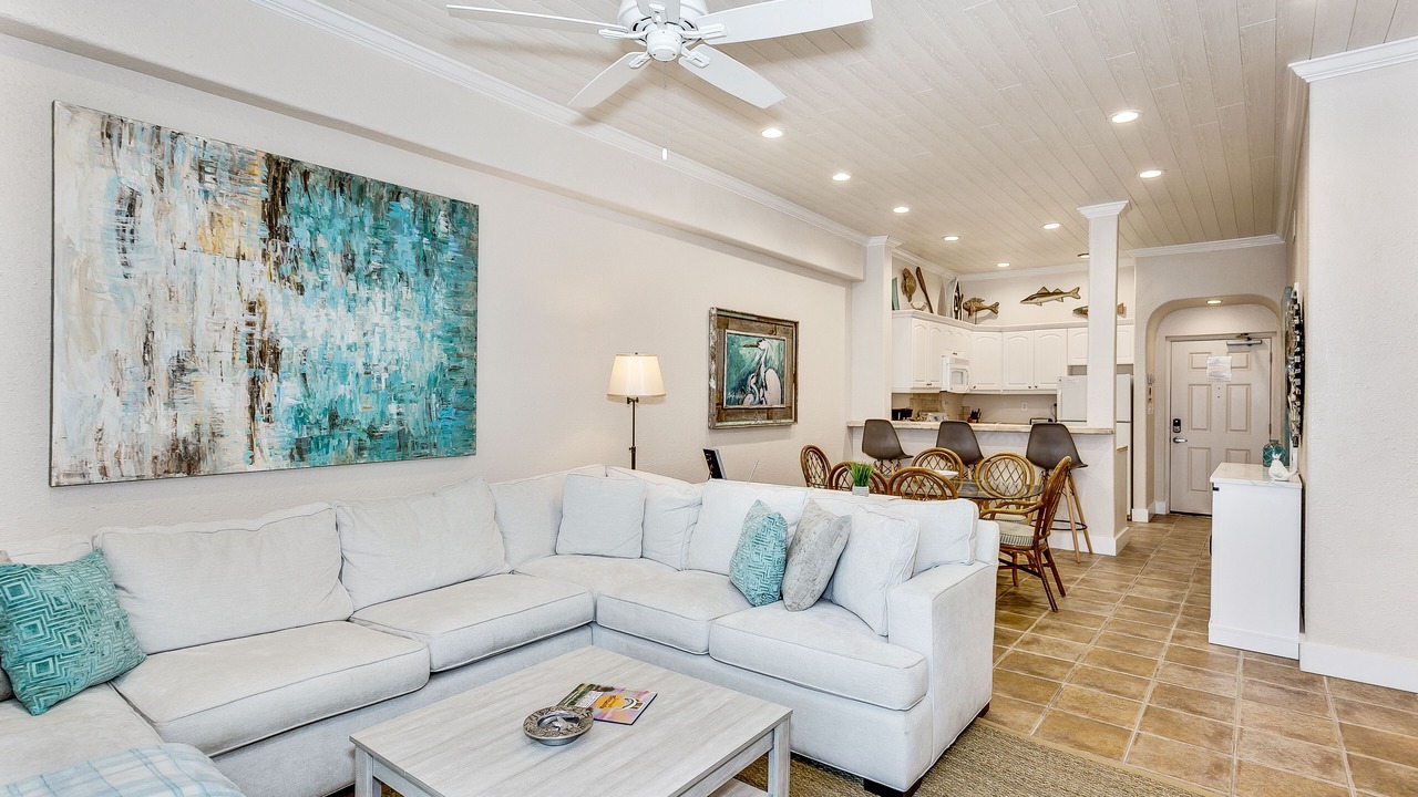 Photo of Livingroom in Pensacola Beach