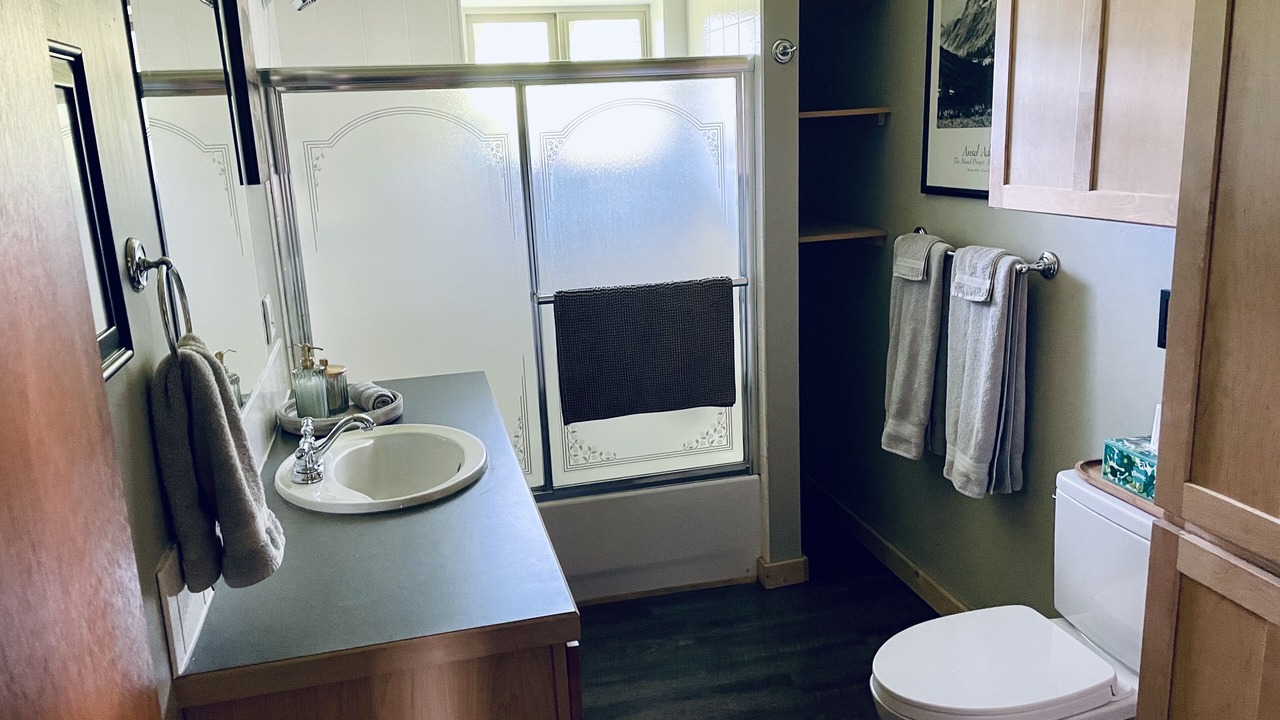 Photo of Bathroom in Whitepine