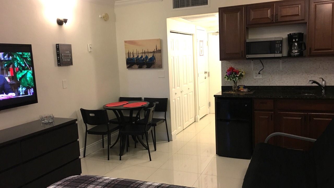 Photo of Bedroom in Galt Mile