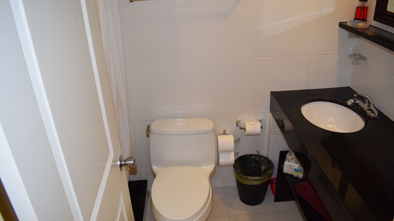 Photo of Bathroom in Galt Mile