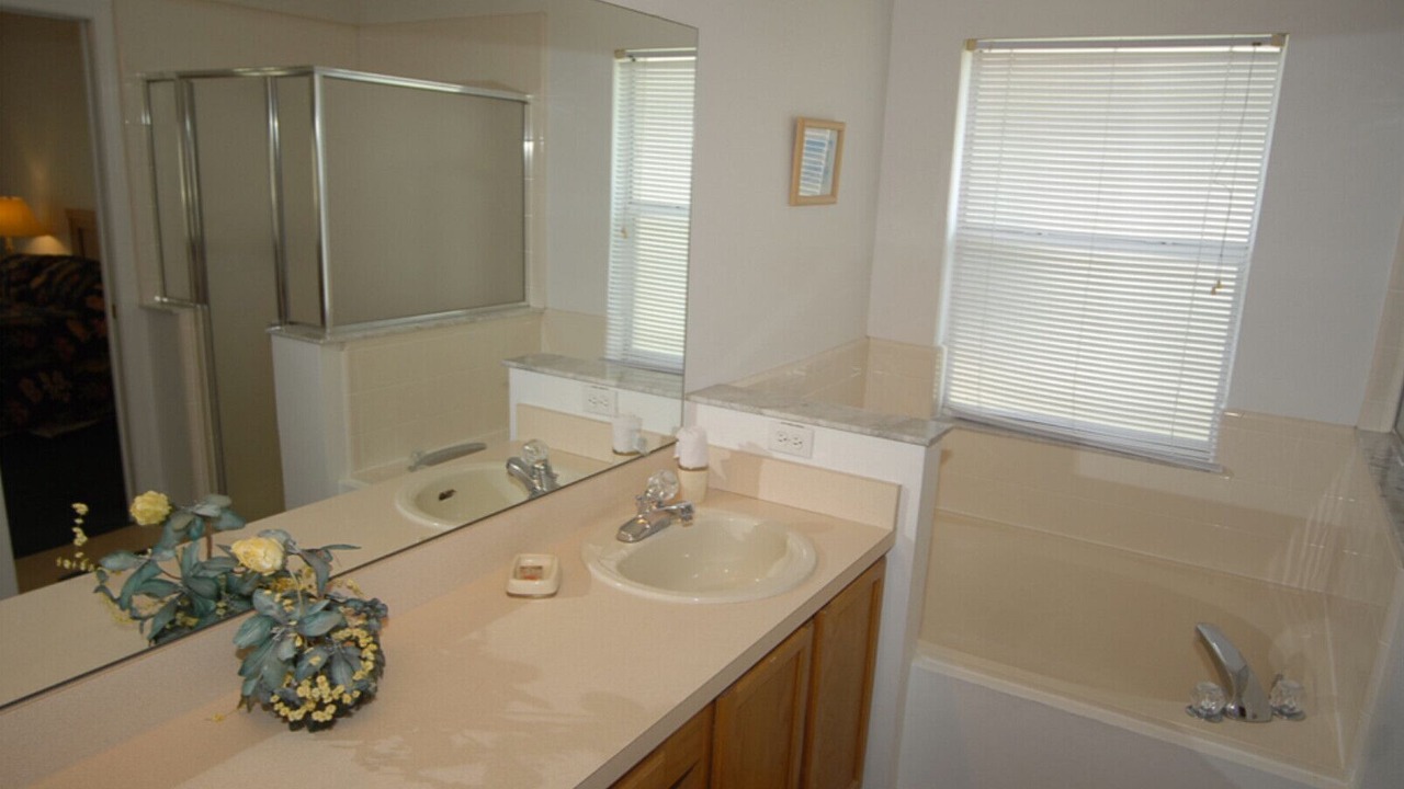 Photo of Bathroom in Eagle Pointe South