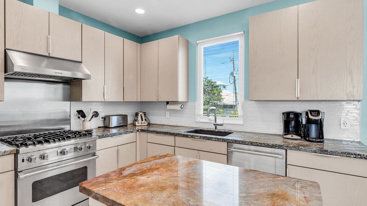 Photo of Kitchen in Marathon