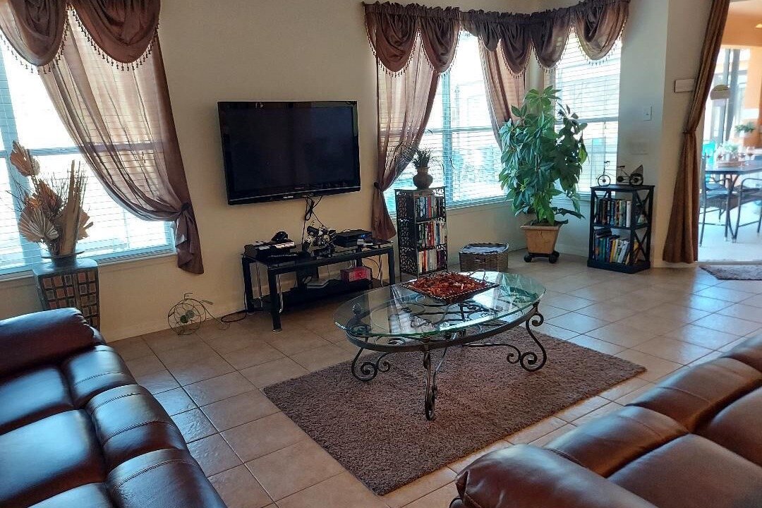 Photo of Livingroom in Watersong