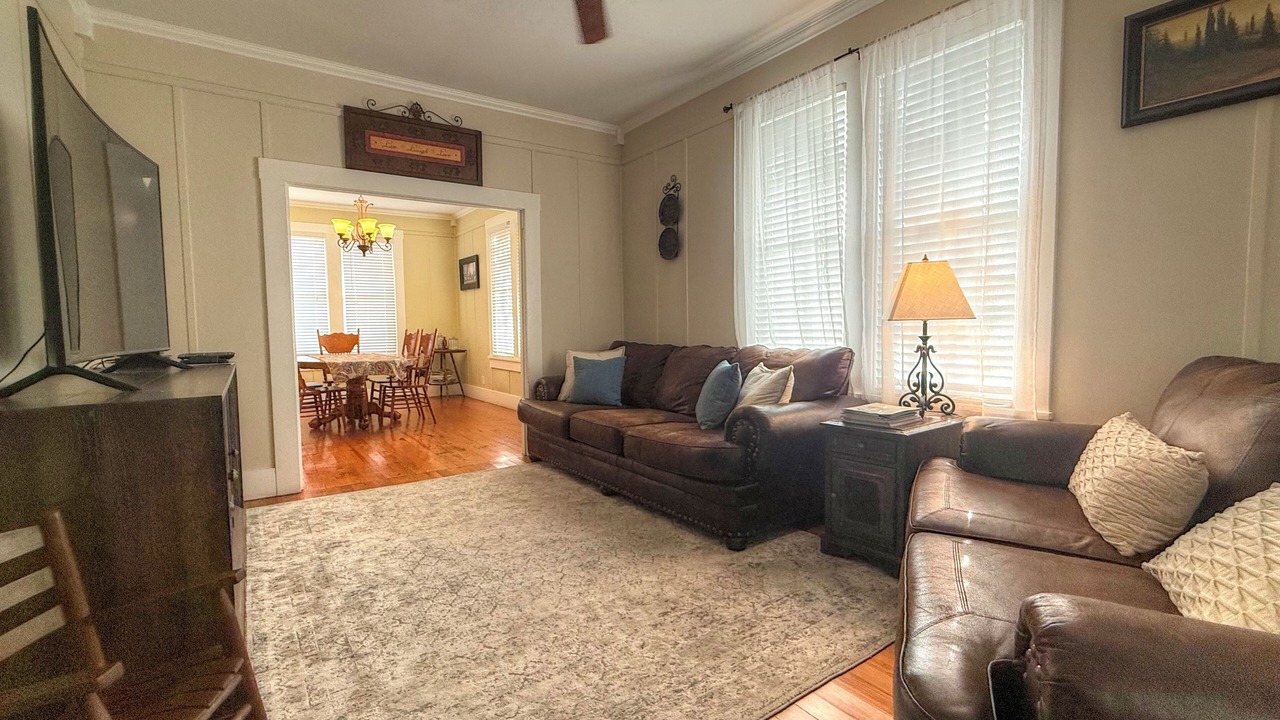 Photo of Livingroom in Fredericksburg
