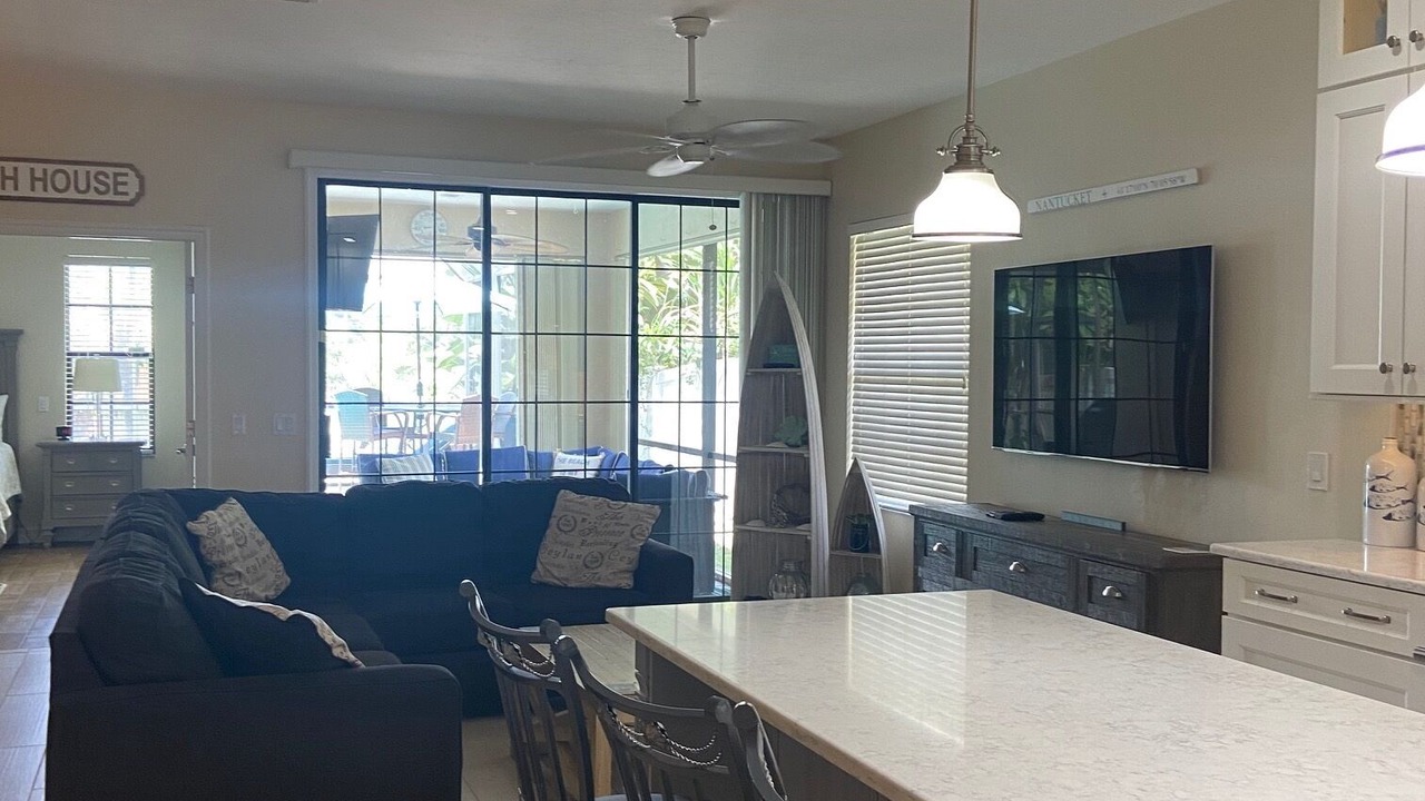 Photo of Livingroom in Naples Park