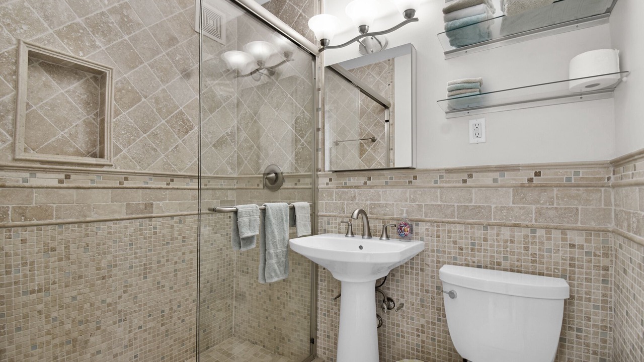 Photo of Bathroom in Hollywood