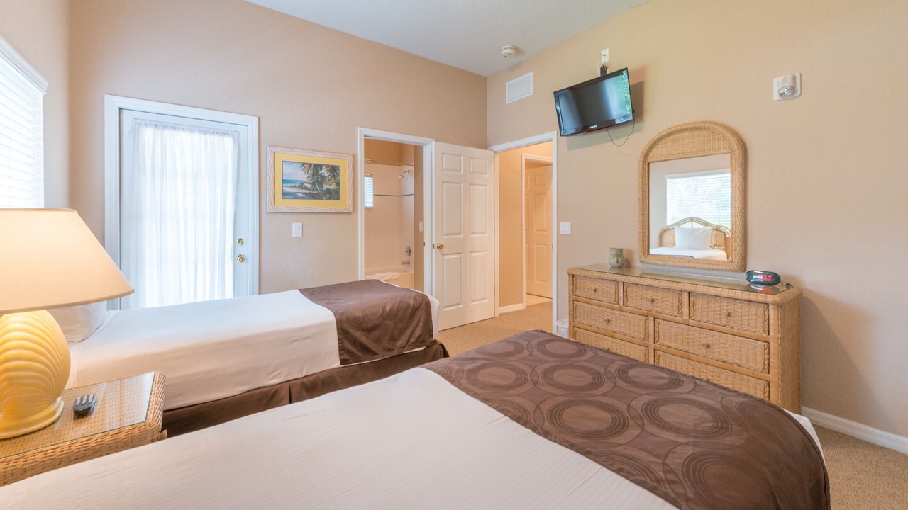 Photo of Bedroom in Bahama Bay