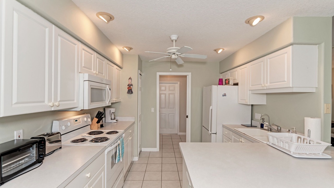 Photo of Kitchen in Venice Gardens