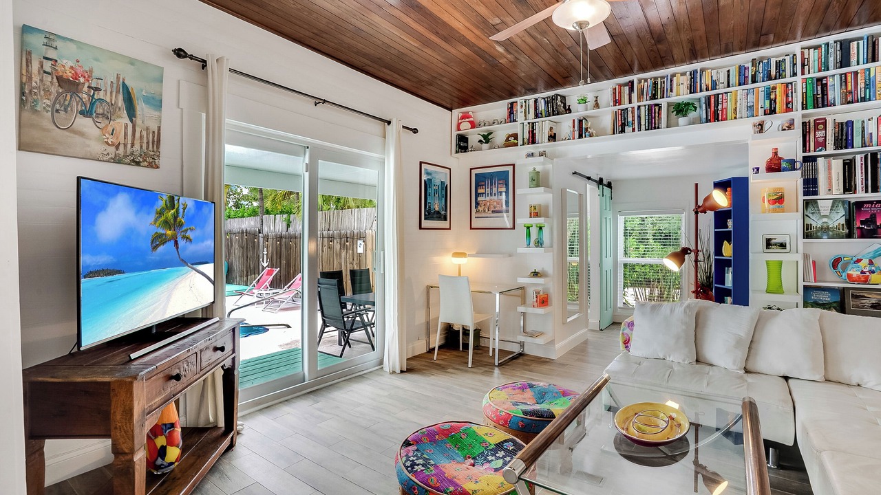Photo of Livingroom in Hallandale Beach