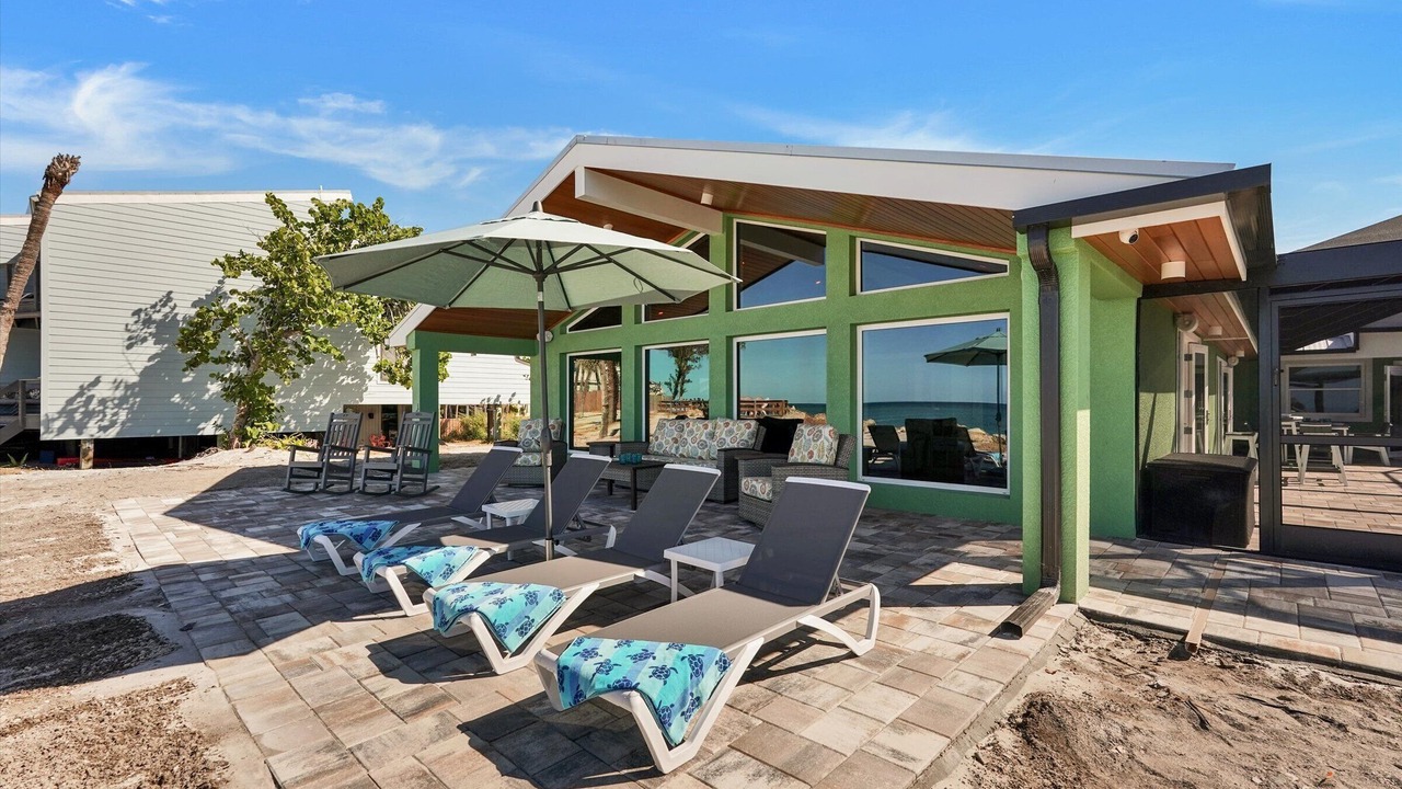 Photo of Patio Balcony in Englewood