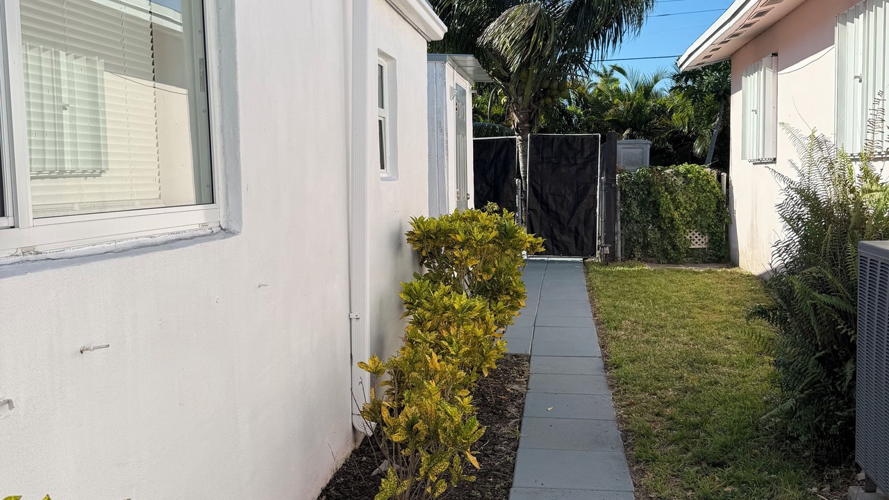 Photo of Outdoor in Wilton Manors