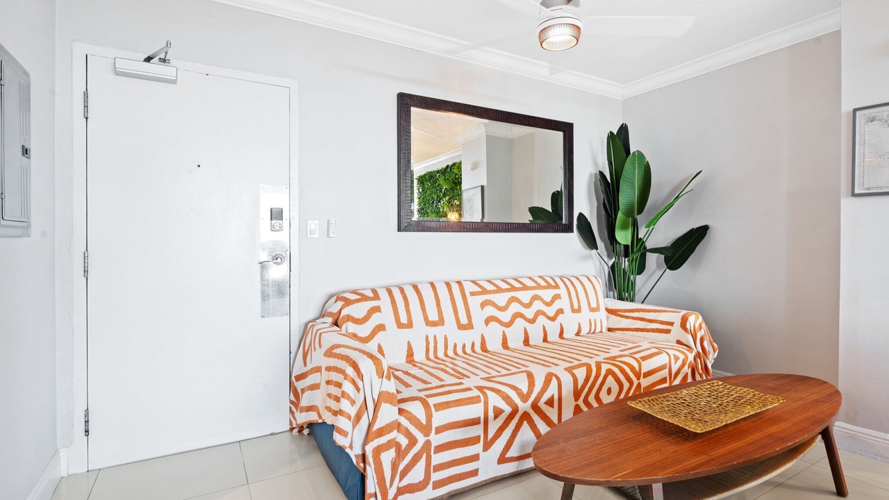 Photo of Livingroom in Galt Mile