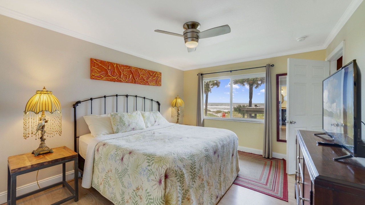 Photo of Bedroom in Cocoa Beach