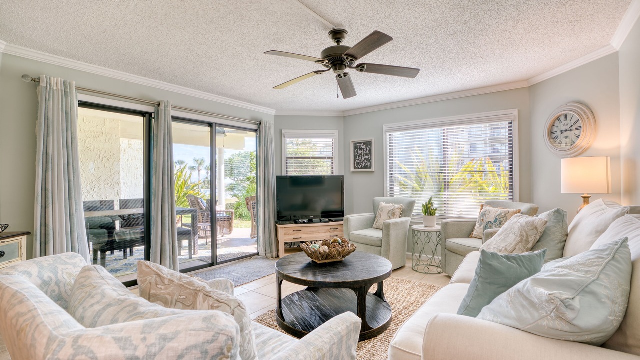 Photo of Livingroom in Butler Beach