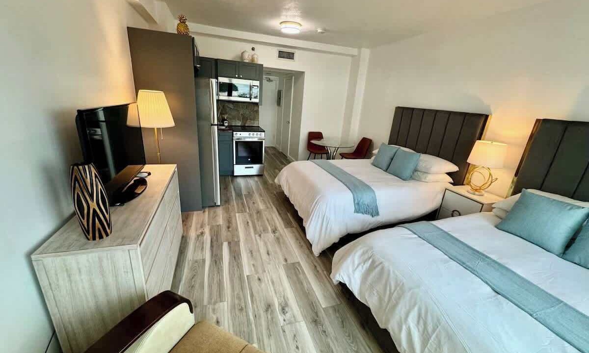 Photo of Bedroom in Mid Beach