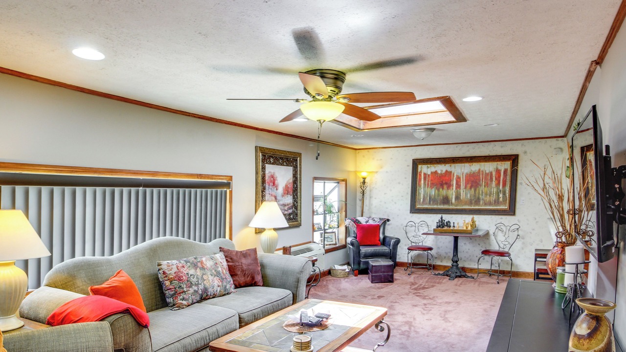 Photo of Livingroom in Taney County