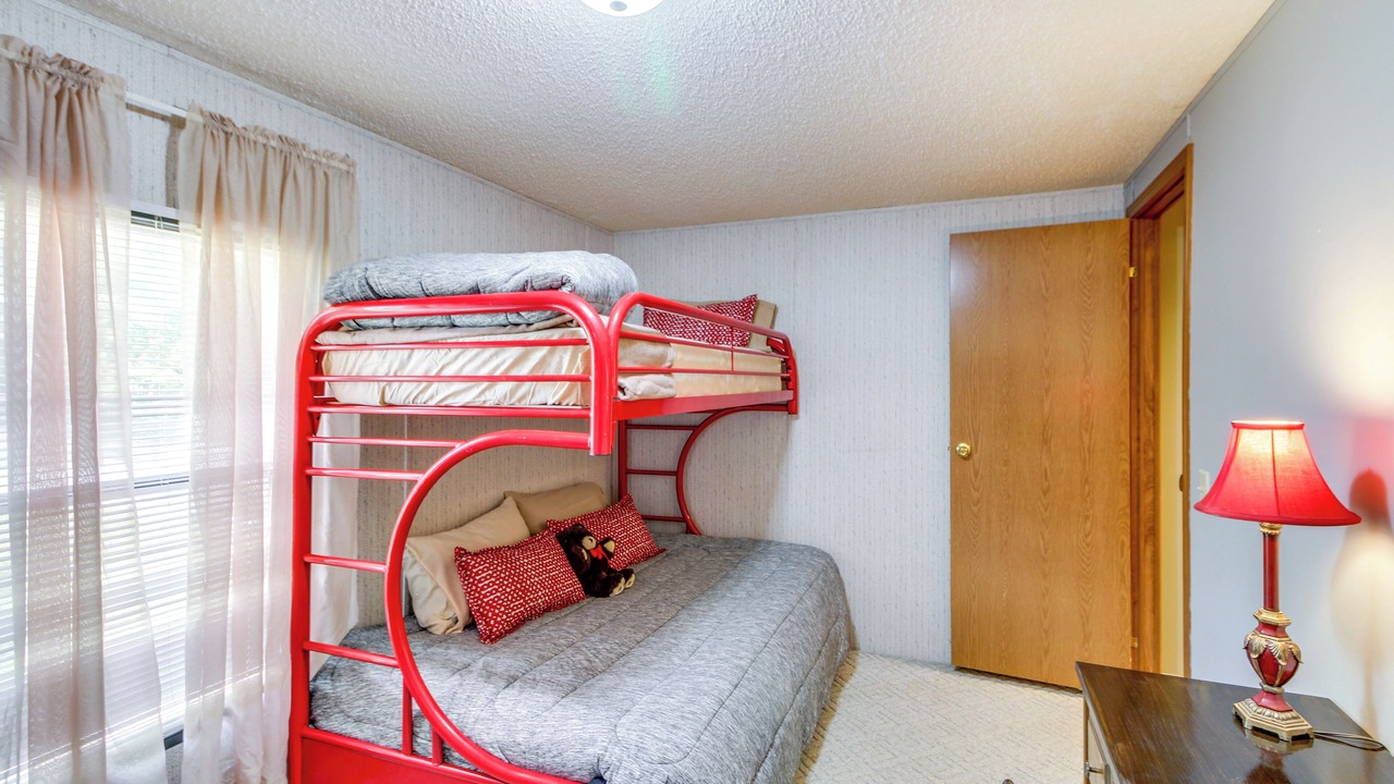 Photo of Bedroom in Taney County
