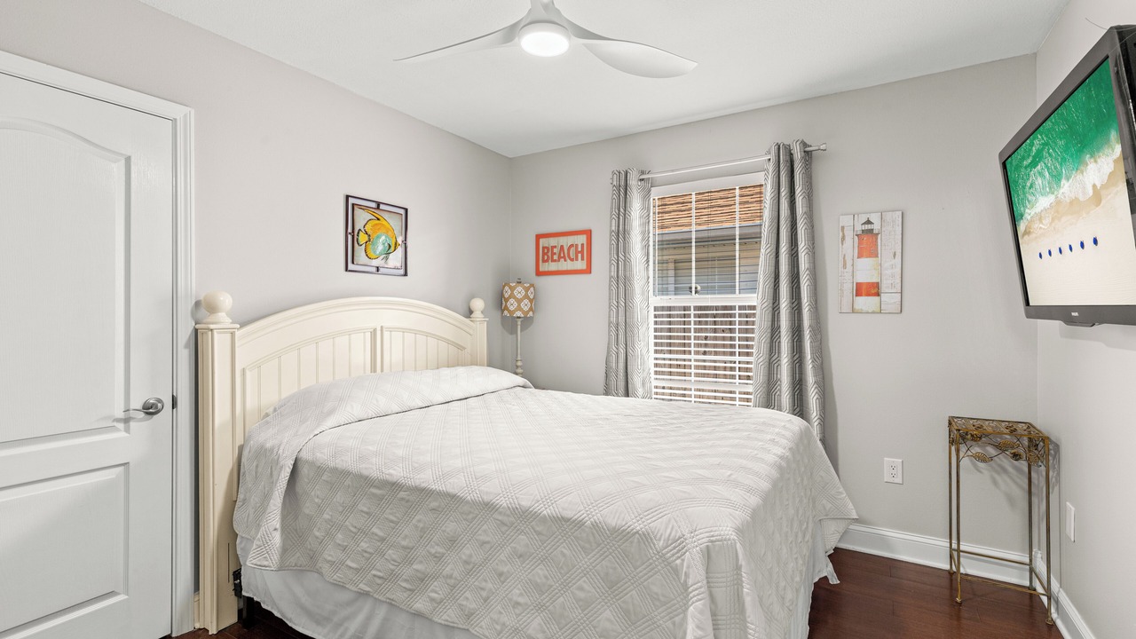 Photo of Bedroom in Miramar Beach