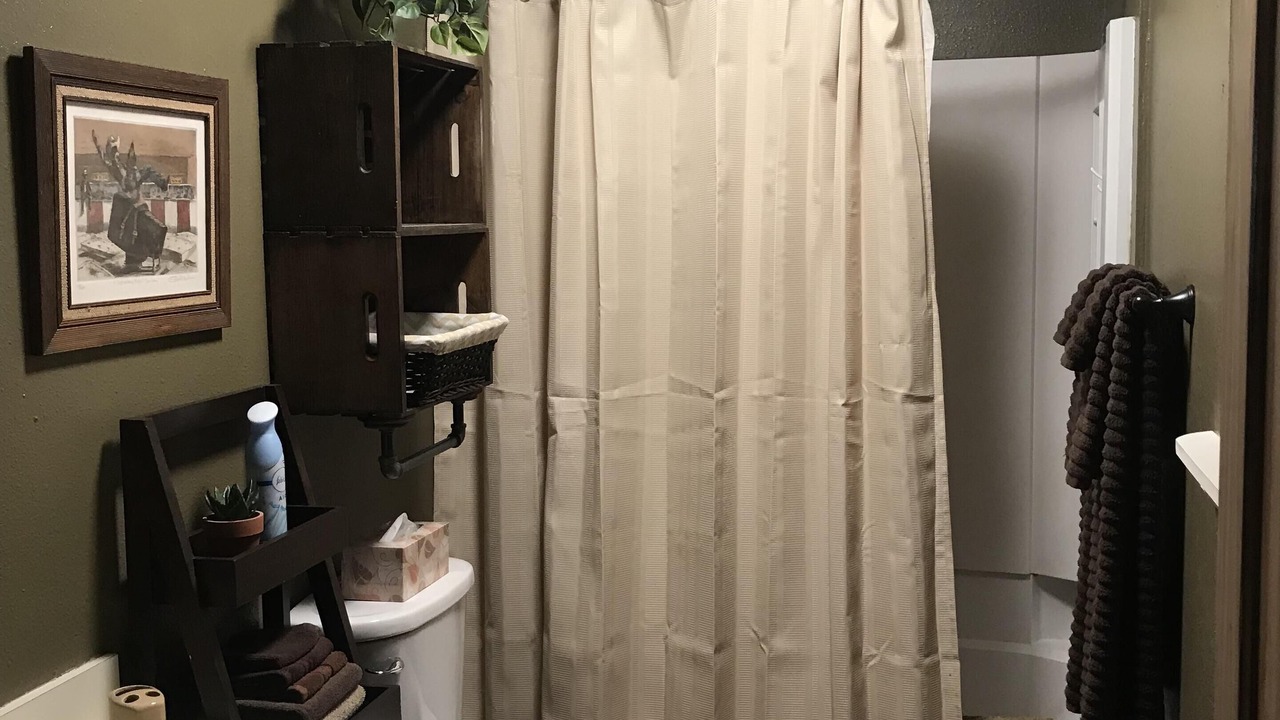 Photo of Bathroom in Whitepine