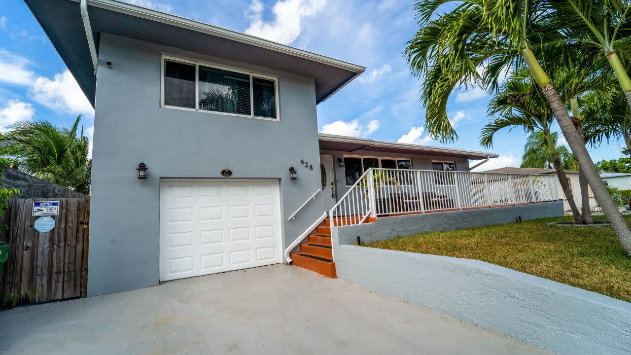 Photo of Outdoor in Hallandale Beach