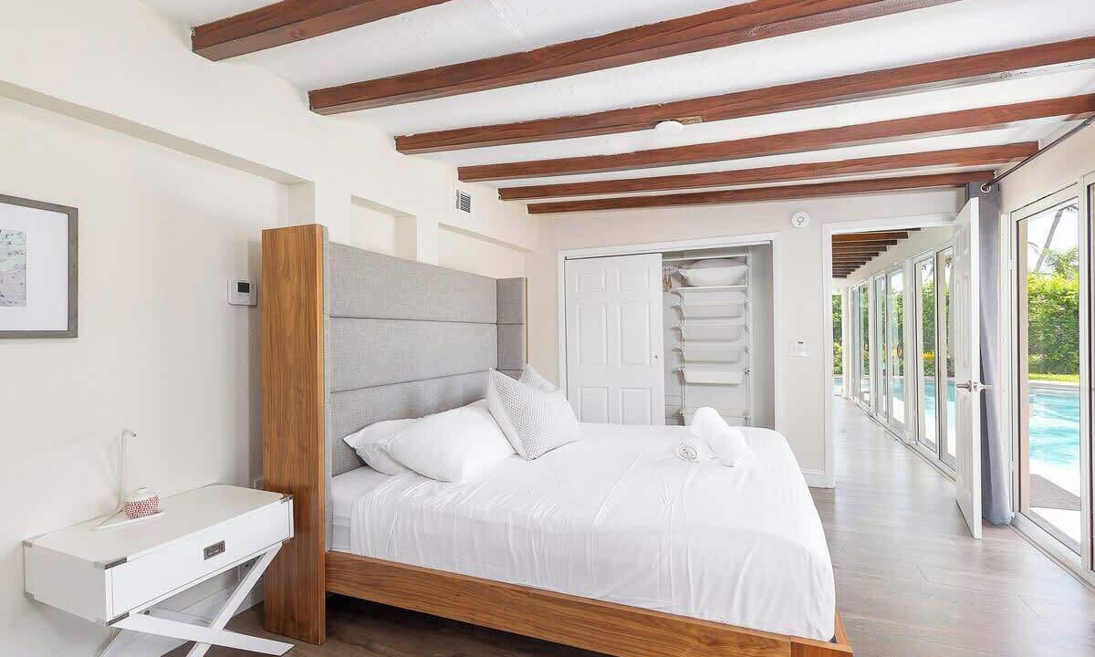 Photo of Bedroom in Pompano Beach