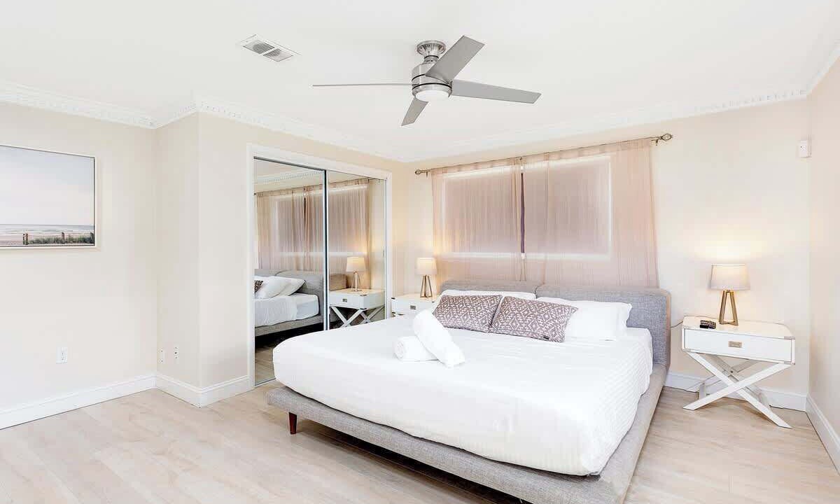 Photo of Bedroom in Pompano Beach