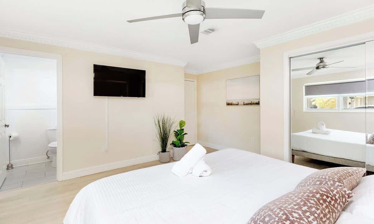 Photo of Bedroom in Pompano Beach