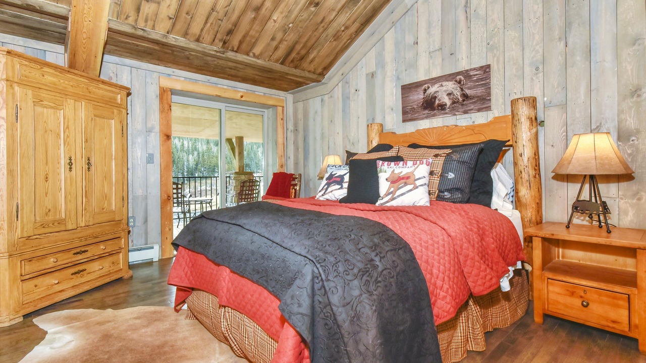 Photo of Bedroom in Lake George