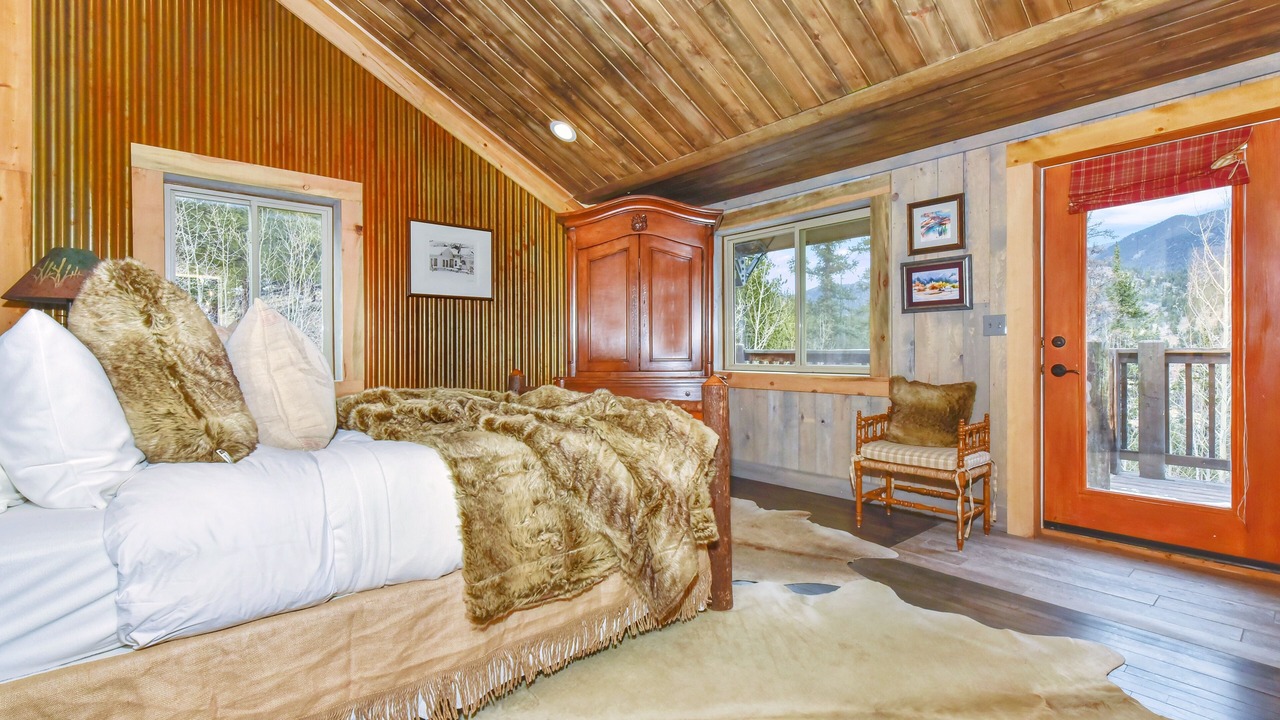 Photo of Bedroom in Lake George