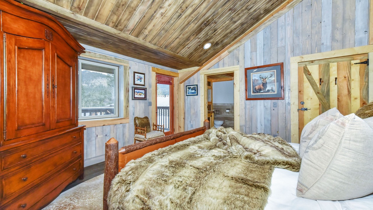 Photo of Bedroom in Lake George