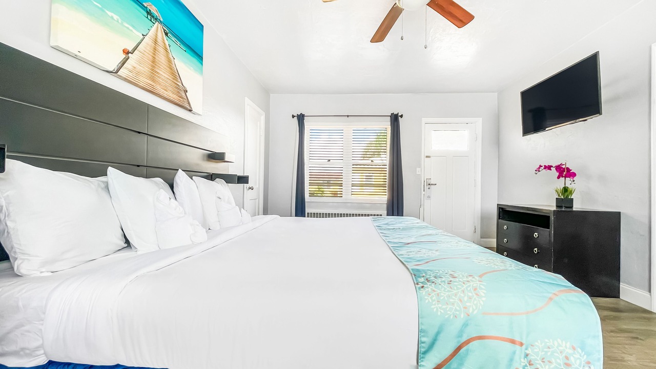 Photo of Bedroom in Hollywood