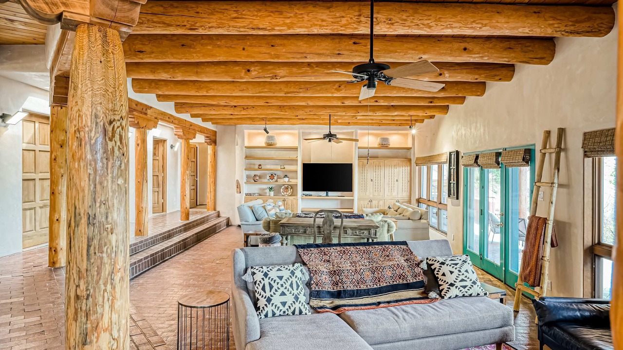 Photo of Livingroom in Santa Fe