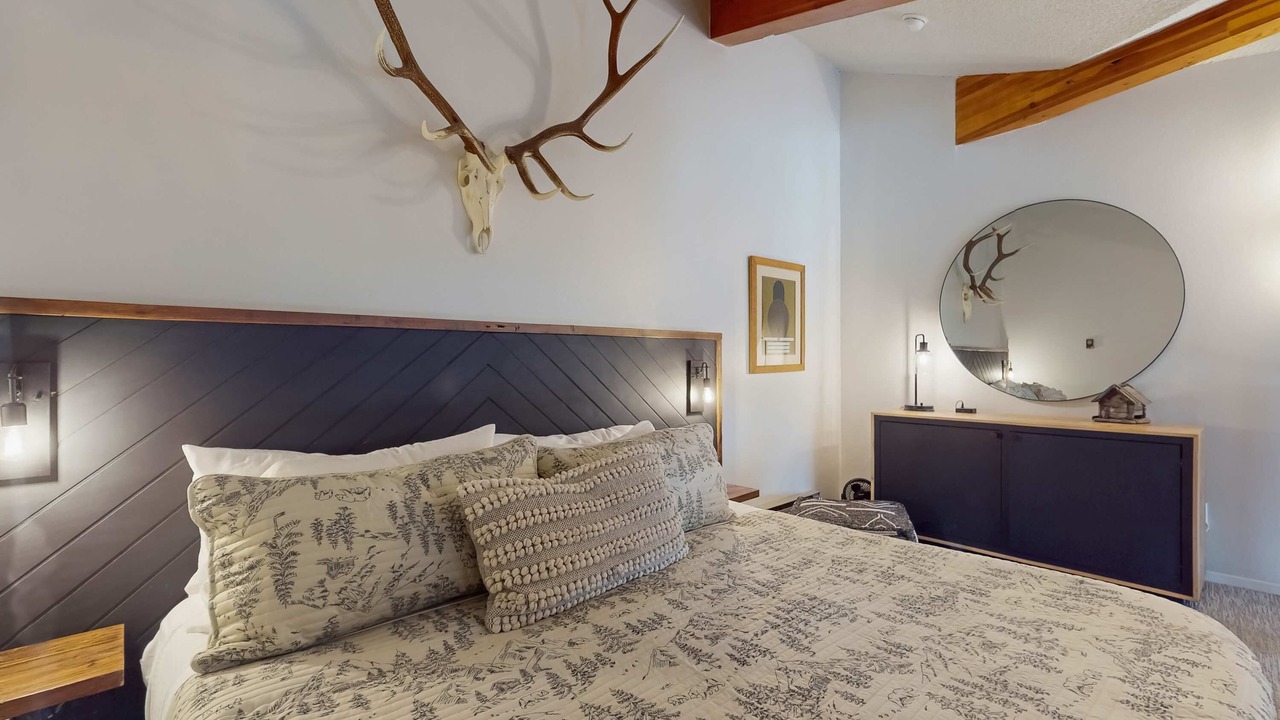 Photo of Bedroom in Red River