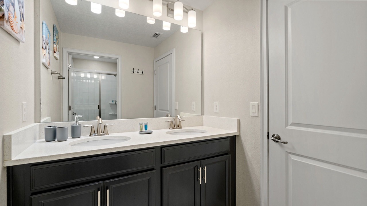 Photo of Bathroom in Davenport