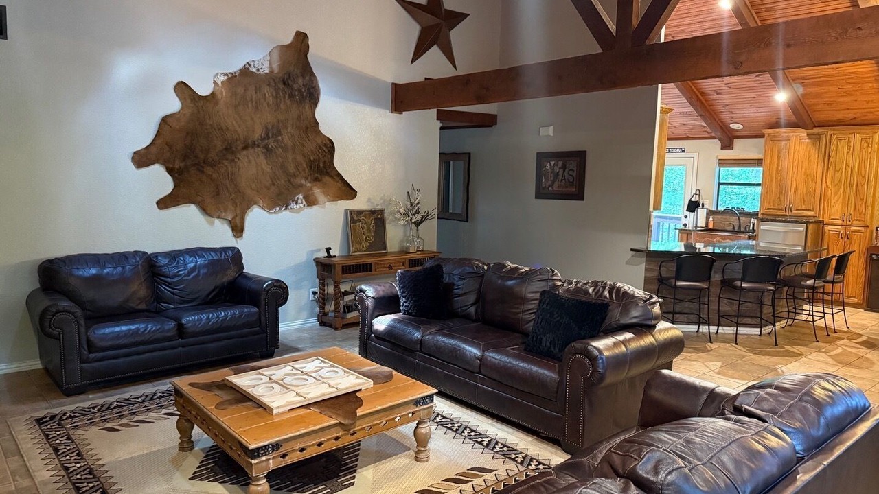 Photo of Livingroom in Pottsboro