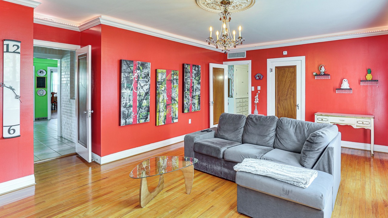 Photo of Livingroom in Longview