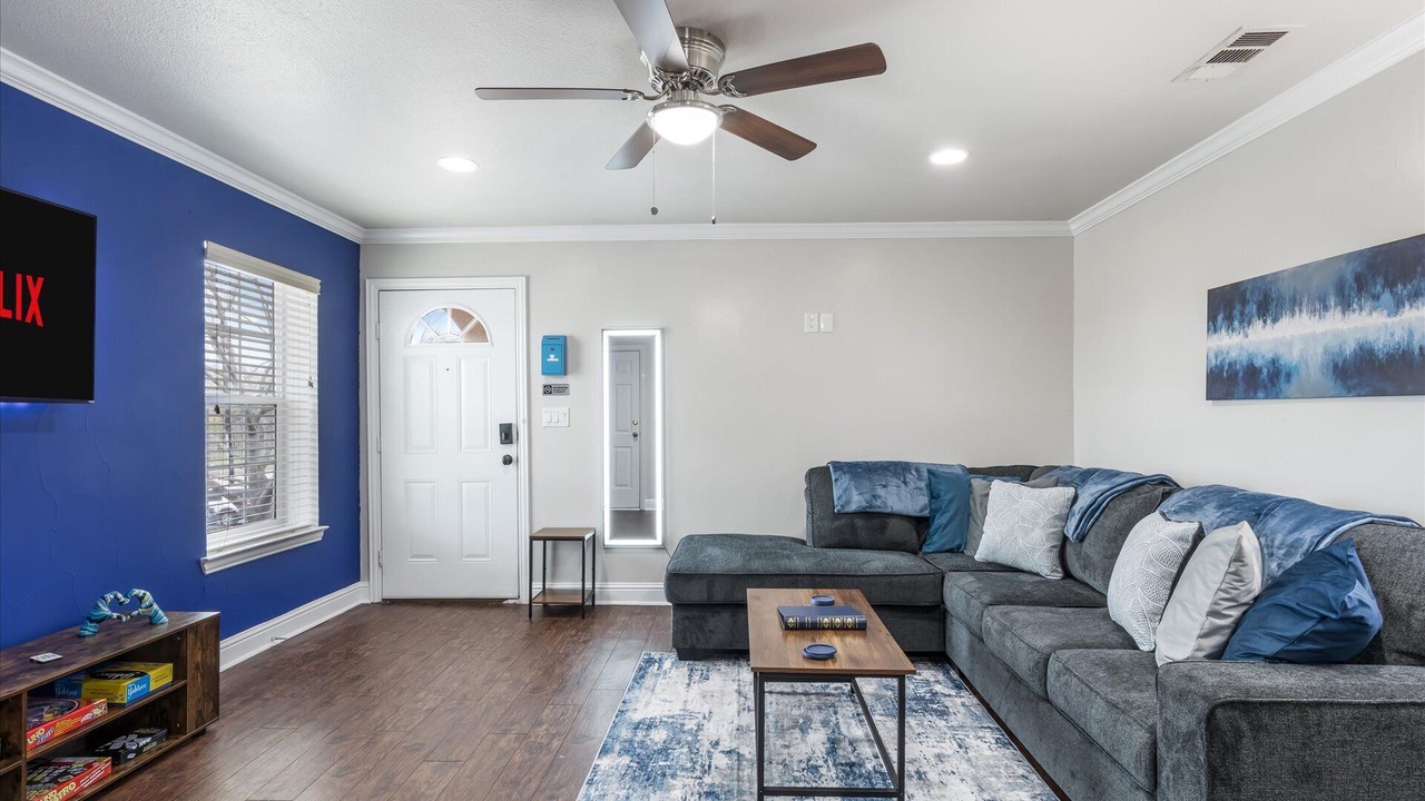 Photo of Livingroom in Arlington