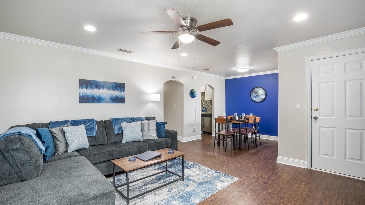 Photo of Livingroom in Arlington