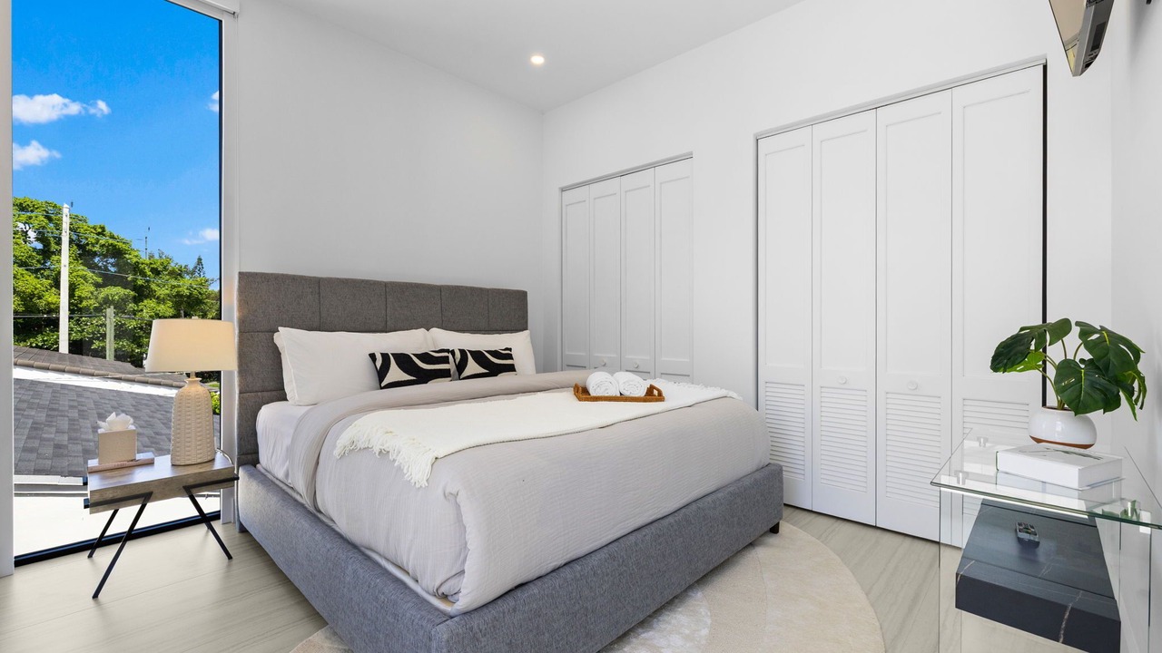 Photo of Bedroom in Ludlam