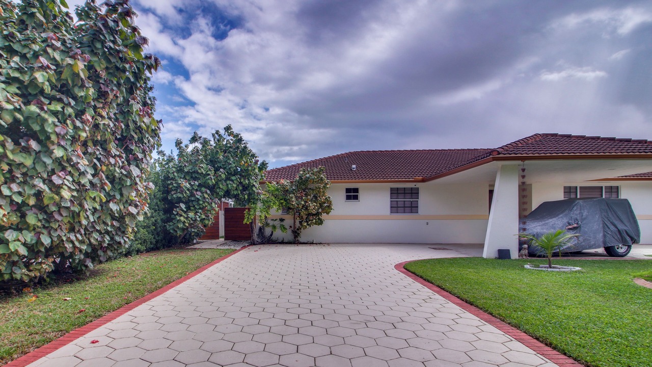Photo of Outdoor in Country Club