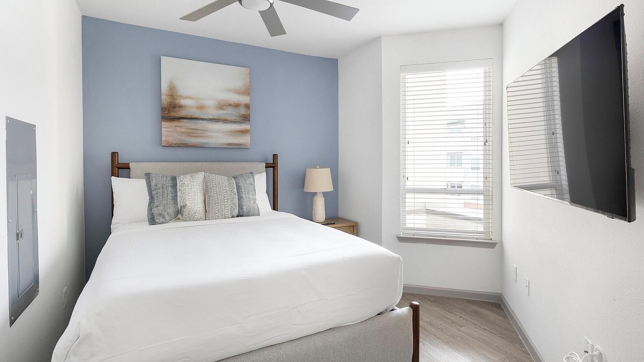 Photo of Bedroom in Central Arlington