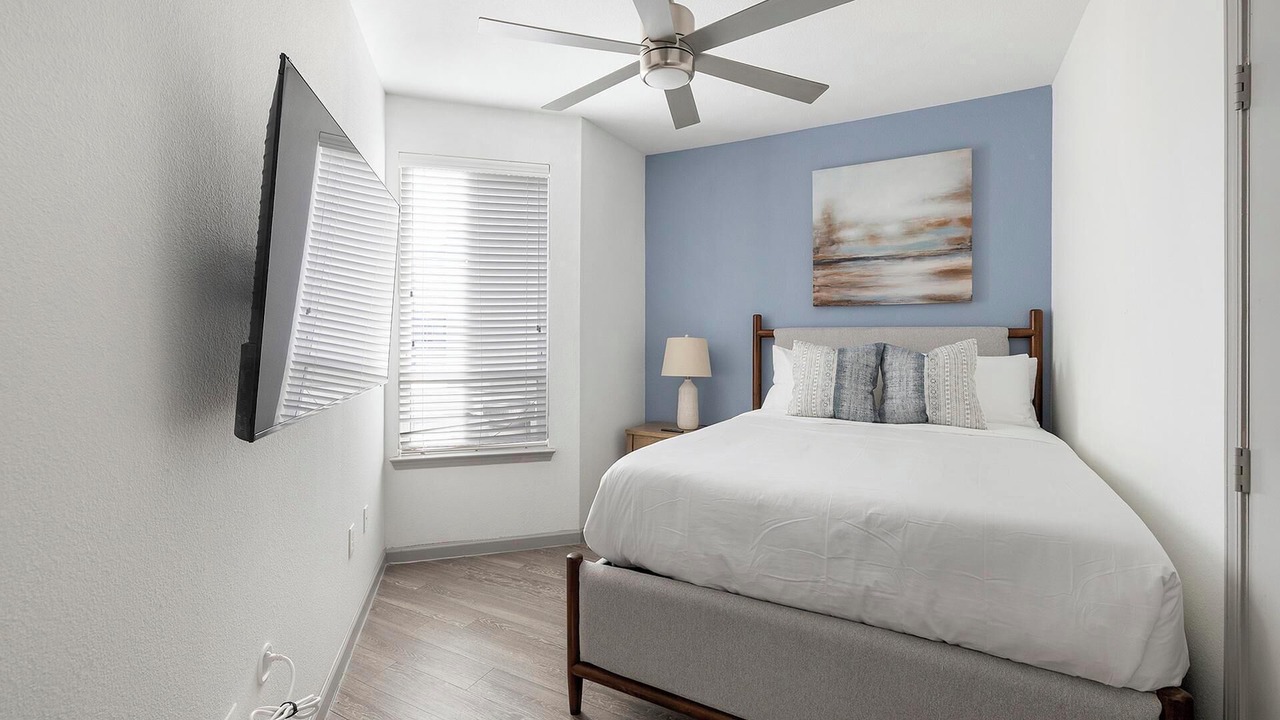 Photo of Bedroom in Central Arlington