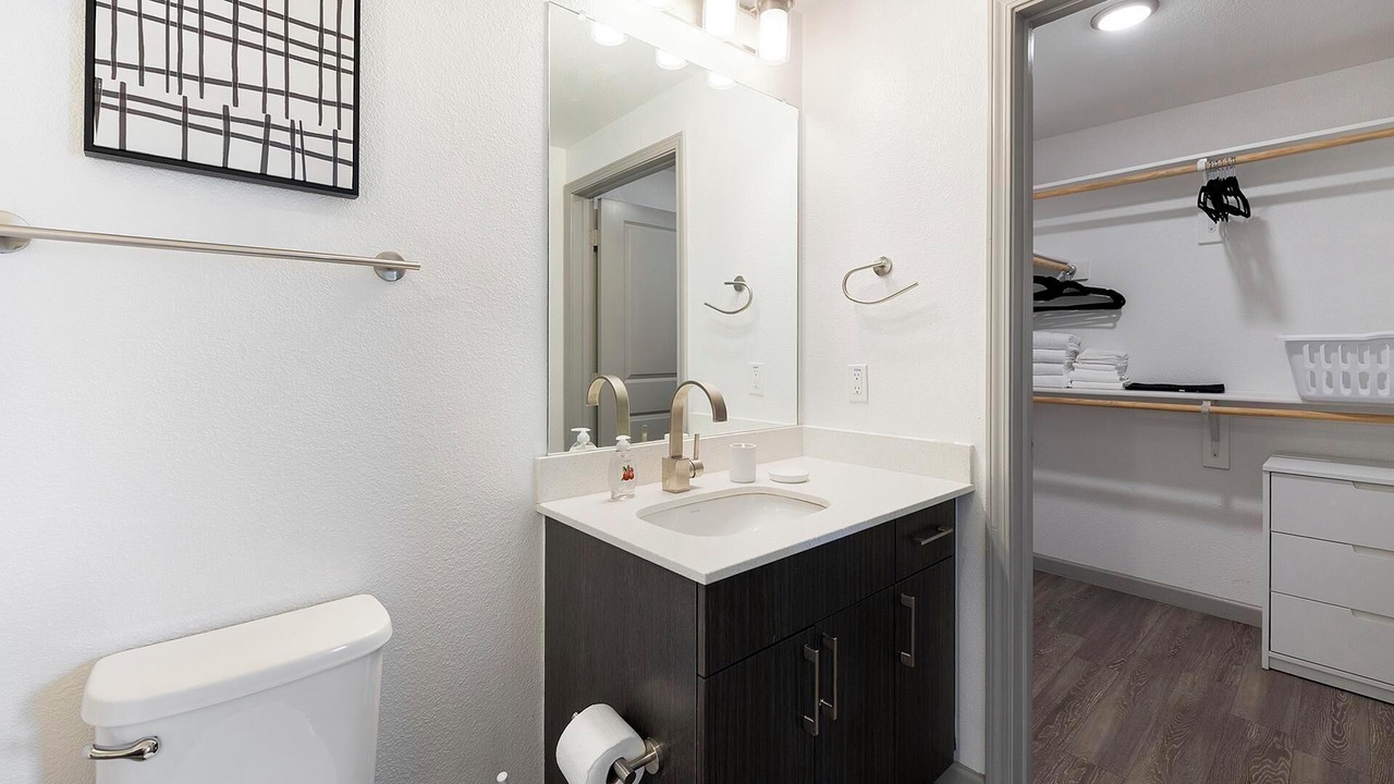 Photo of Bathroom in Central Arlington
