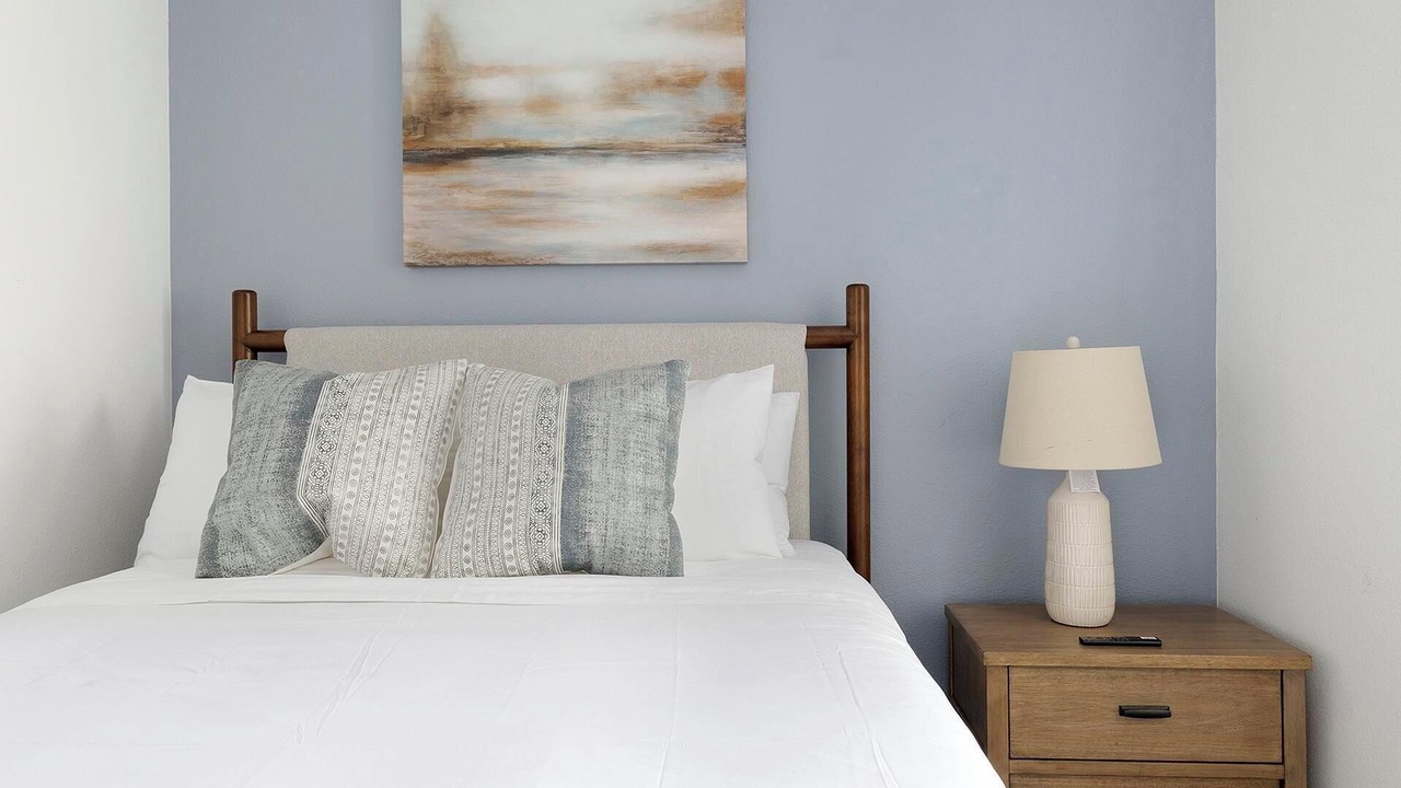 Photo of Bedroom in Central Arlington