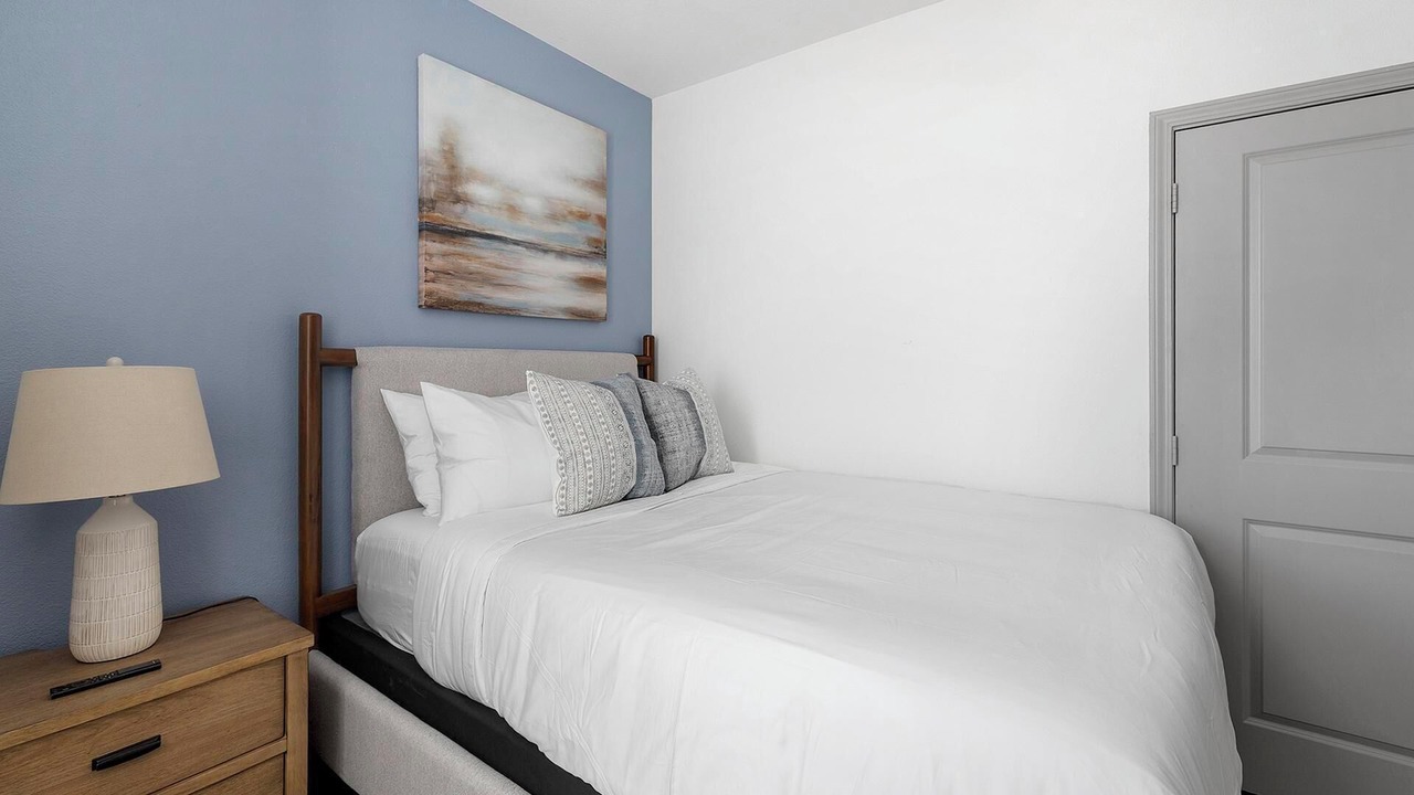 Photo of Bedroom in Central Arlington