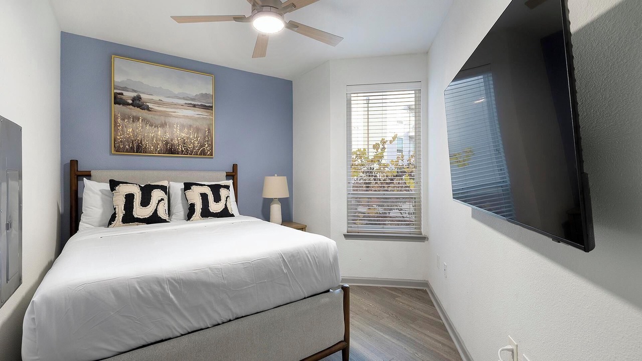 Photo of Bedroom in Central Arlington